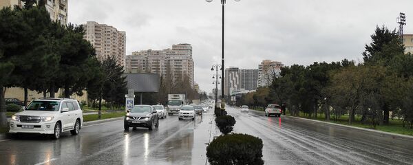 Дождливая погода в Баку Дождливая погода в Баку - Sputnik Азербайджан