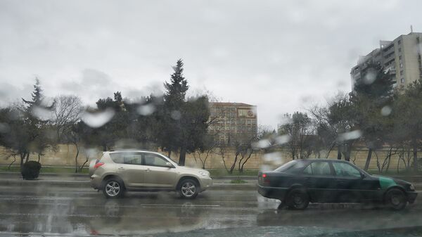Дождливая погода в Баку - Sputnik Азербайджан