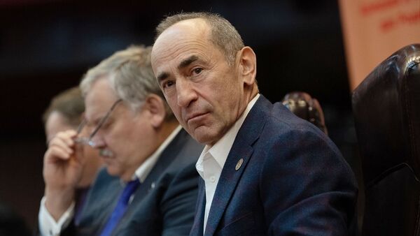 Ermənistanın ikinci prezidenti Robert Koçaryan - Sputnik Azərbaycan