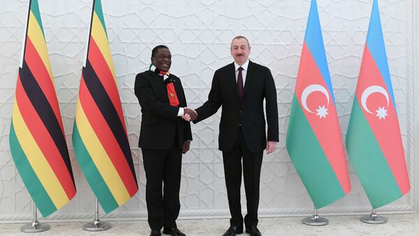 Президент Ильхам Алиев встретился с президентом Республики Зимбабве Эммерсоном Мнангагвой - Sputnik Азербайджан