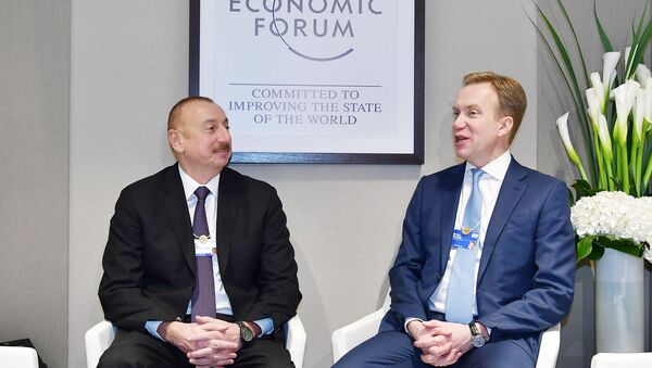 İlham Əliyev Davosda Dünya İqtisadi Forumunun prezidenti ilə görüşüb - Sputnik Азербайджан