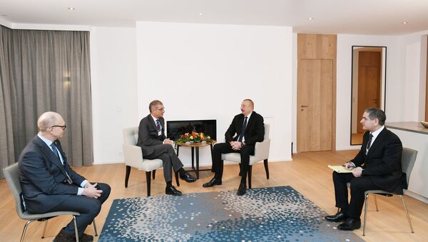 İlham Əliyev Davosda “Procter and Gamble Europe” şirkətinin prezidenti ilə görüşüb - Sputnik Azərbaycan