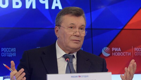 Пресс-конференция экс-президента Украины Виктора Януковича - Sputnik Азербайджан