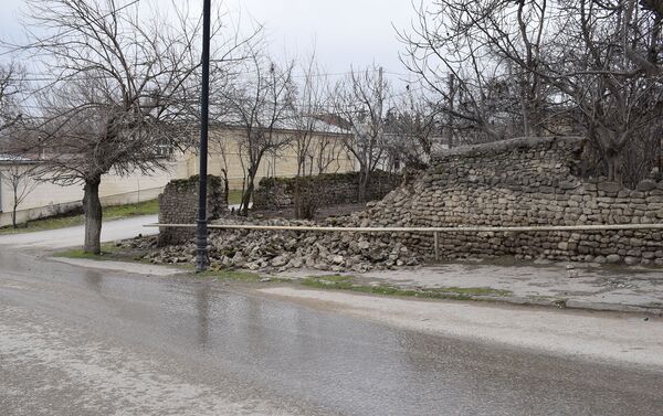 Последствия землетрясения в Шамахе - Sputnik Азербайджан
