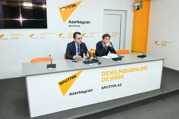 Пресс-конференция на тему Ситуация на автомобильном рынке Азербайджана - Sputnik Азербайджан