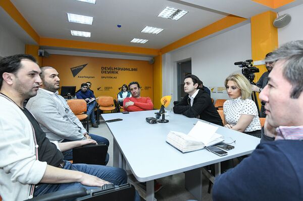 Круглый стол на тему Азербайджанское радио глазами популярных ведущих - Sputnik Азербайджан