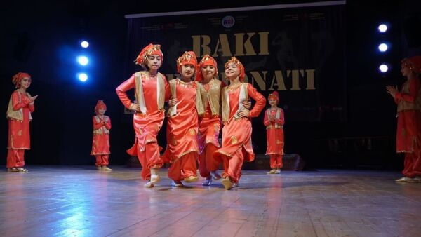 Открытый Чемпионат Баку по социальному и академическому танцу - Sputnik Азербайджан