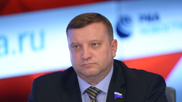 Член Комитета Совета Федерации по обороне и безопасности Алексей Кондратьев - Sputnik Азербайджан