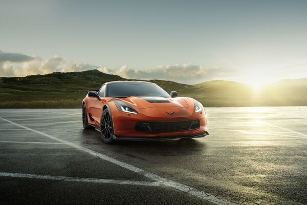 Редкий Chevrolet Corvette предлагает «зажечь» в последний раз Редкий Chevrolet Corvette предлагает «зажечь» в последний раз - Sputnik Азербайджан
