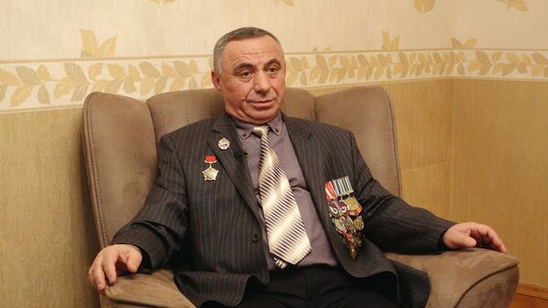 Отправился в Афганистан, чтобы отомстить за друга – судьба афганца из Азербайджана Отправился в Афганистан, чтобы отомстить за друга – судьба афганца из Азербайджана - Sputnik Азербайджан