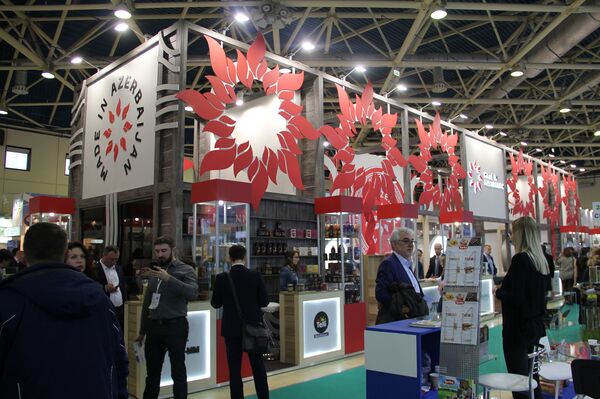 Made in Azerbaijan: азербайджанская продукция покорила московскую выставку Made in Azerbaijan: азербайджанская продукция покорила московскую выставку - Sputnik Азербайджан