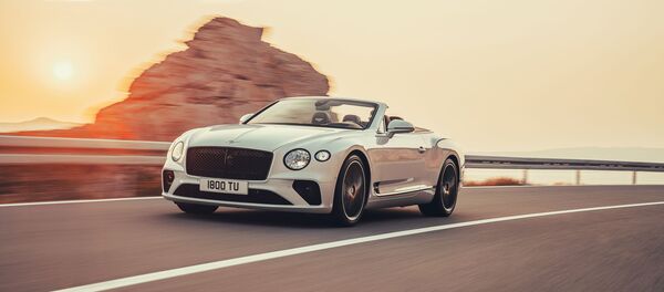 Кабриолет Bentley Continental GT Convertible Кабриолет Bentley Continental GT Convertible - Sputnik Азербайджан