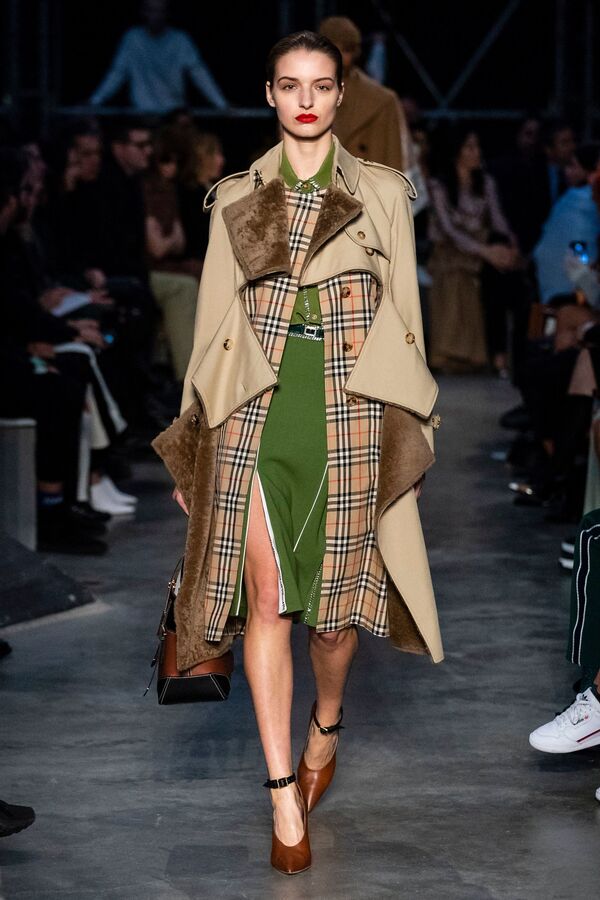 Burberry против меха. Для всех Burberry против меха. Для всех - Sputnik Азербайджан