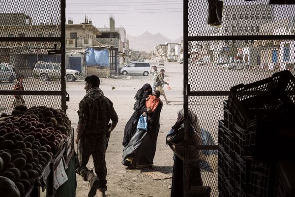 Снимок из серии Yemen Crisis фотографа Lorenzo Tugnoli, ставшей номинантом в категории Story of the Year конкурса World Press Photo 2019 - Sputnik Азербайджан
