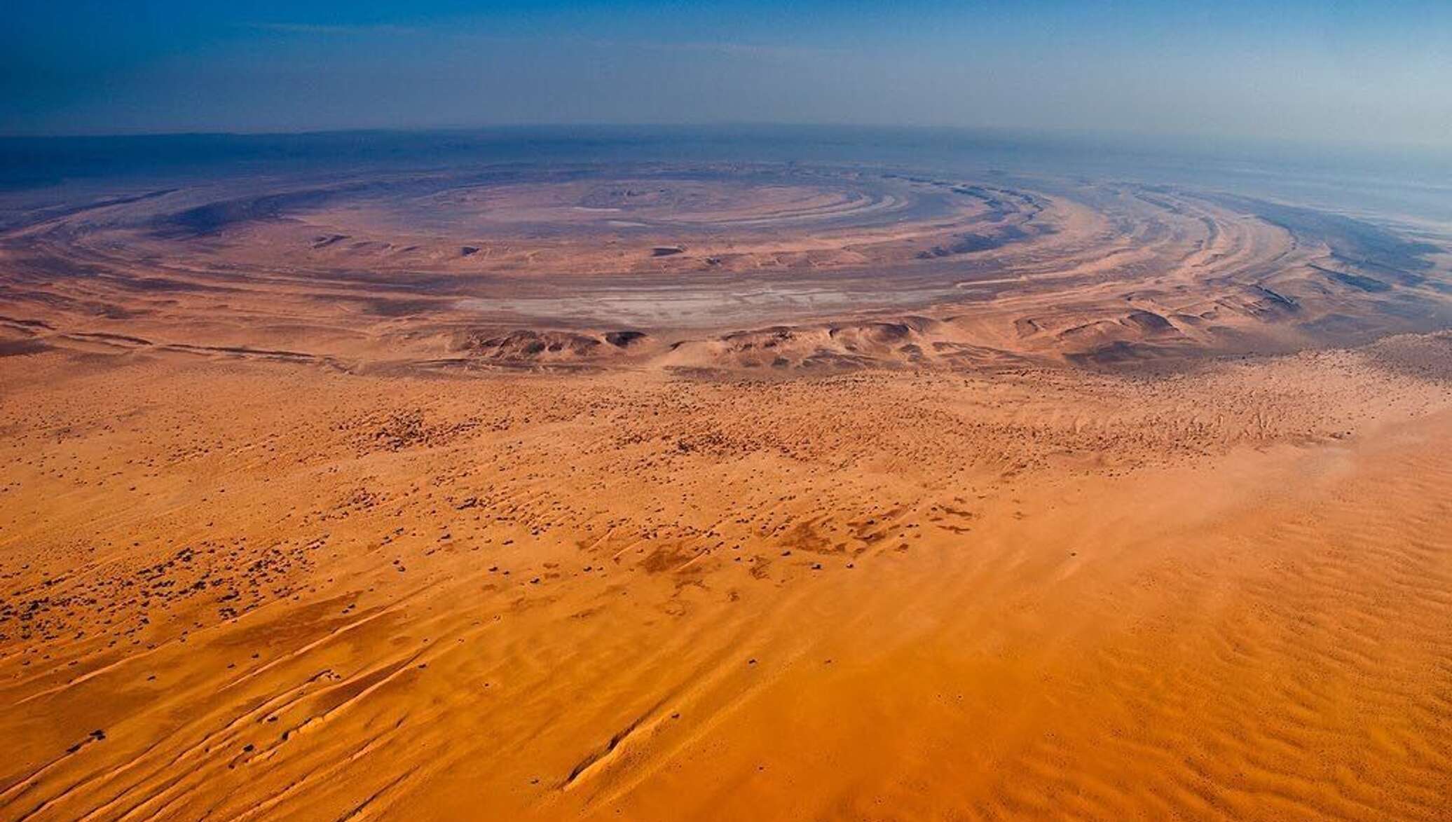Самая большая пустыня на планете земля. Ришат Мавритания. Структура ришат глаз Сахары. Ришат (глаз Сахары). Мавритания. Структура ришат в Мавритании.