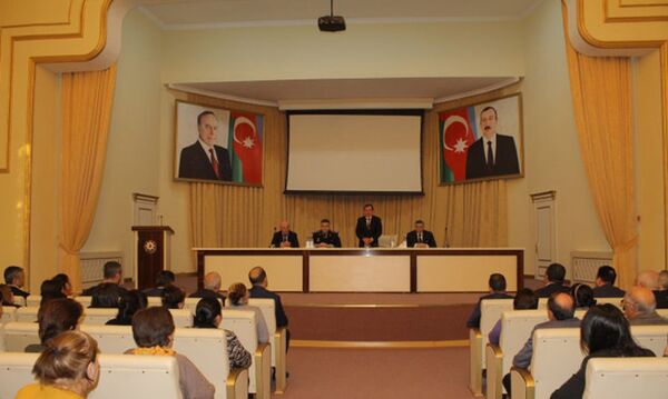 Qazax ictimaiyyəti mühüm məsələ ətrafında toplaşıb Qazax ictimaiyyəti mühüm məsələ ətrafında toplaşıb - Sputnik Azərbaycan