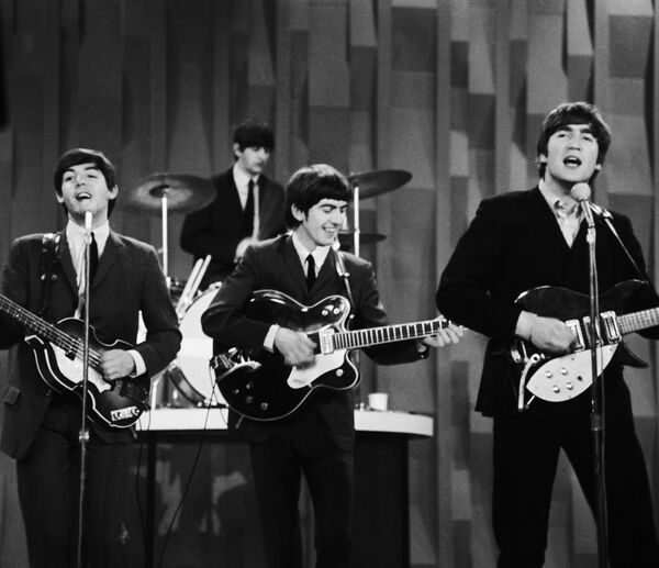 Девушка, которая побила рекорд The Beatles Девушка, которая побила рекорд The Beatles - Sputnik Азербайджан