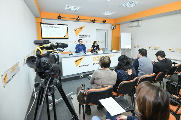 Мастер-класс для представителей печатных СМИ в рамках проекта SputnikPro - Sputnik Азербайджан