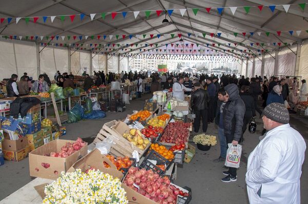 Bakıda Novruz yarmarkaları açıldı - FOTOLAR Bakıda Novruz yarmarkaları açıldı - FOTOLAR - Sputnik Azərbaycan