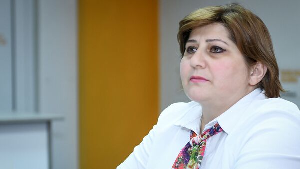 Председатель общественного объединения Во имя женского лидерства Улькер Абдуллаева - Sputnik Азербайджан