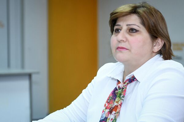 Председатель общественного объединения Во имя женского лидерства Улькер Абдуллаева - Sputnik Азербайджан