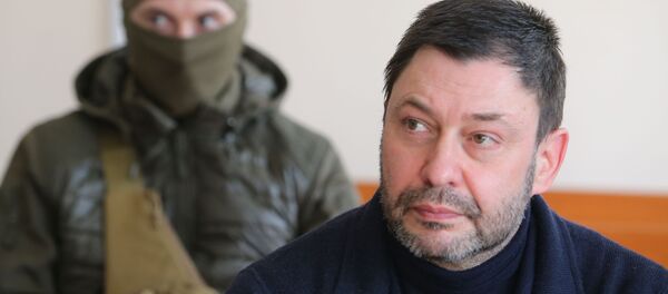 Руководитель портала РИА Новости Украина Кирилл Вышинский на заседании в Херсонском апелляционном суде - Sputnik Азербайджан
