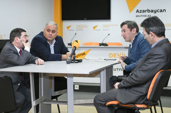 Известный актер: артисты ждут повышения зарплаты Известный актер: артисты ждут повышения зарплаты - Sputnik Азербайджан