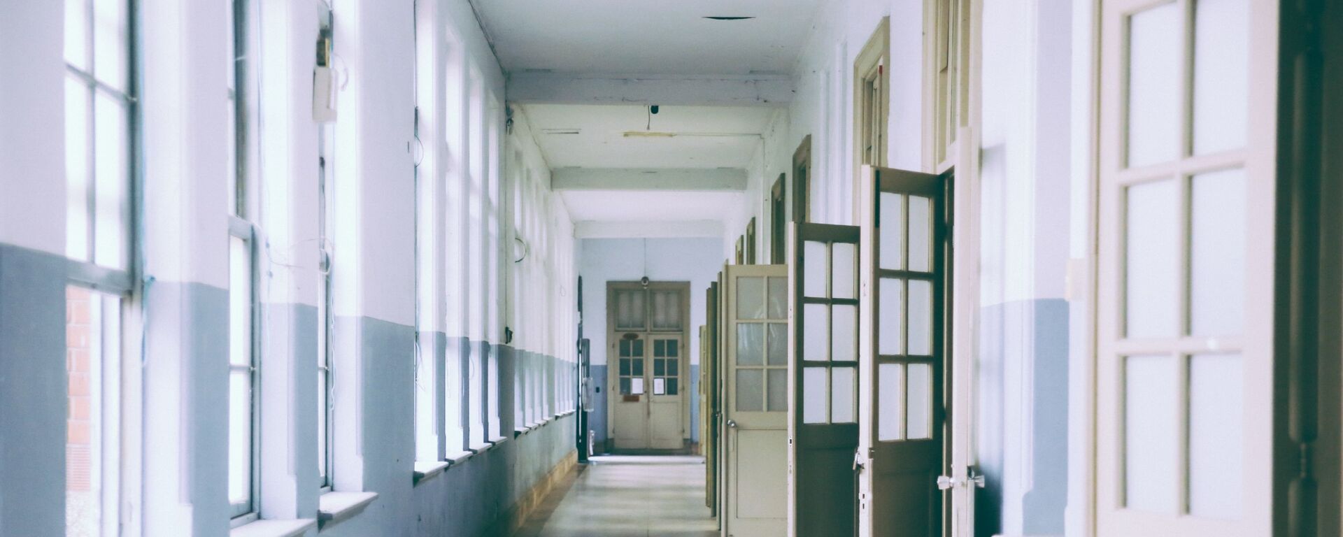 Школьный коридор, фото из архива - Sputnik Азербайджан, 1920, 07.12.2021