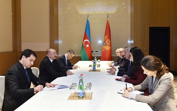 Состоялась встреча Президента Азербайджана Ильхама Алиева с Президентом Монтенегро Мило Джукановичем - Sputnik Азербайджан