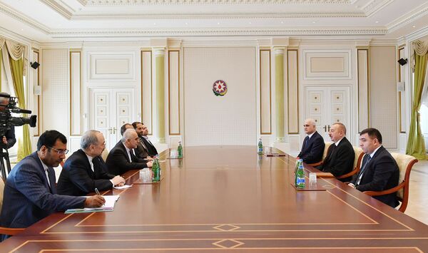 Президент Алиев принял высоких гостей Глобального Бакинского форума Президент Алиев принял высоких гостей Глобального Бакинского форума - Sputnik Азербайджан