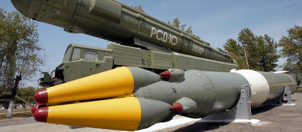 Ракетный комплекс средней дальности РСД-10 ПИОНЕР (по терминологии НАТО - SS-20) Ракетный комплекс средней дальности РСД-10 ПИОНЕР (по терминологии НАТО - SS-20) - Sputnik Азербайджан