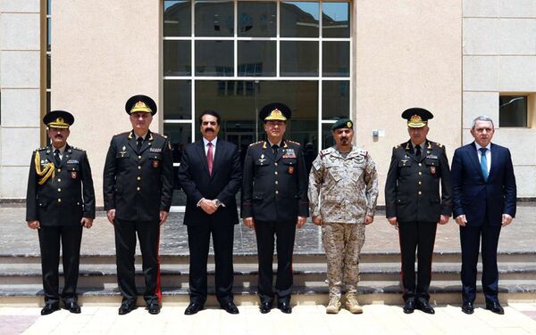 Начальник Генштаба ВС Азербайджана посетил Центр антитеррористической коалиции исламских стран - Sputnik Азербайджан