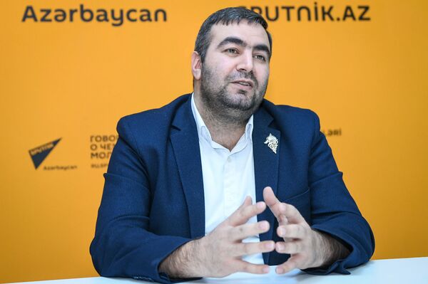 Стараюсь больше не шутить с людьми - психолог Стараюсь больше не шутить с людьми - психолог - Sputnik Азербайджан