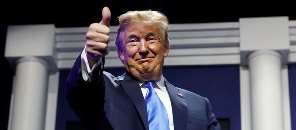 Президент США Дональд Трамп выступает на ежегодной встрече лидеров Республиканской еврейской коалиции в Лас-Вегасе, штат Невада, США - Sputnik Азербайджан