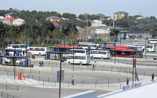 На территории Бакинского международного автовокзального комплекса (БМАК) сдан в пользование транспортный узел - Sputnik Азербайджан