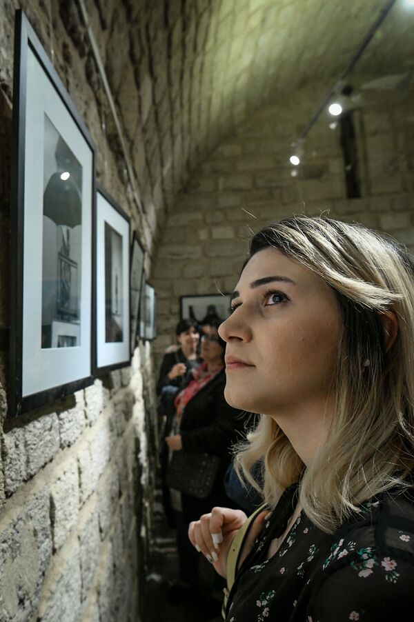 Персональная выставка Майи Багировой Париж в галерее Art Tower - Sputnik Азербайджан