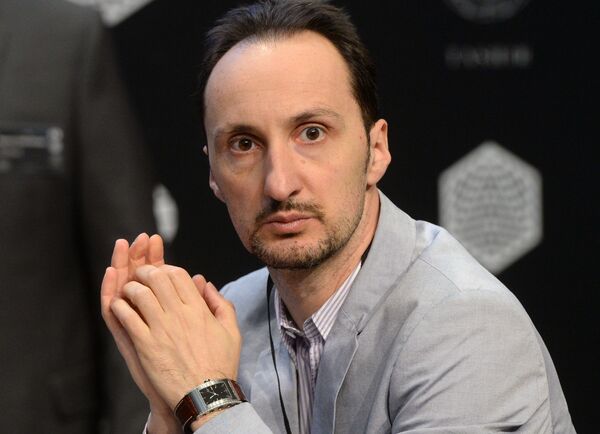 Топалов: лучше бы Крамник продолжил играть, чем стал советником ФИДЕ Топалов: лучше бы Крамник продолжил играть, чем стал советником ФИДЕ - Sputnik Азербайджан