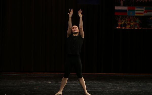 Азербайджанский танцор Фарид Казаков - Sputnik Азербайджан