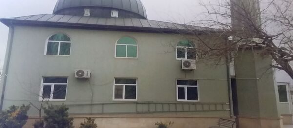 В поселке Баладжары Бинагадинского района в одной из мечетей украдены деньги из кабинета ахунда - Sputnik Азербайджан