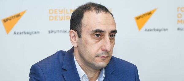 Директор Центра истории Кавказа Ризван Гусейнов - Sputnik Азербайджан