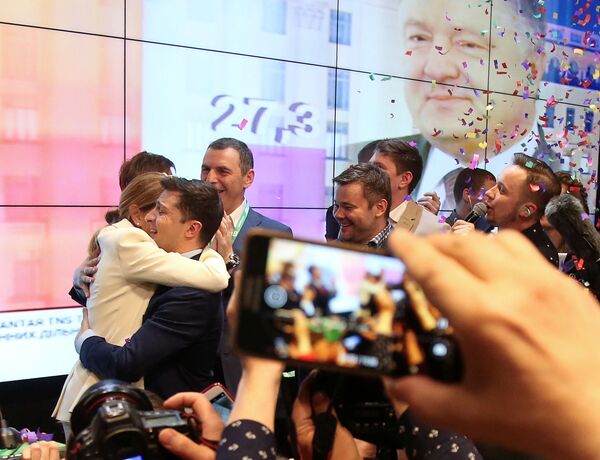 Завершен второй тур выборов президента Украины - Sputnik Азербайджан
