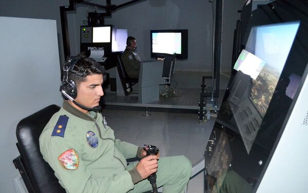 Военные пилоты Азербайджана приступили к учебно-тренировочным полетам на самолетах - Sputnik Азербайджан