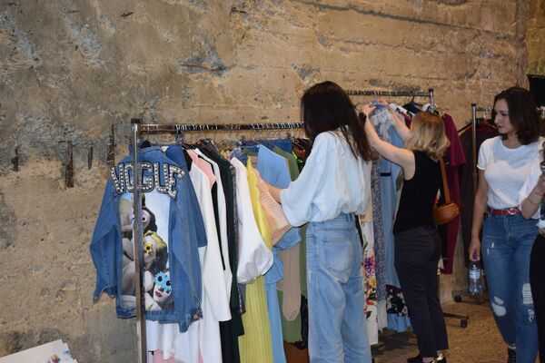 В Баку стартовала Azerbaijan Fashion Week В Баку стартовала Azerbaijan Fashion Week - Sputnik Азербайджан
