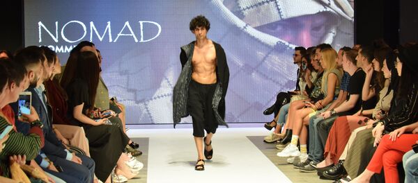 В Баку стартовала Azerbaijan Fashion Week - Sputnik Азербайджан