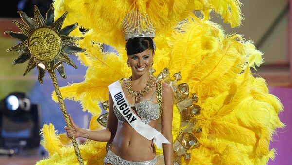 Miss Uruguay 2006 müsabiqəsinin qalibi Fatimih Davila Sosa - Sputnik Azərbaycan
