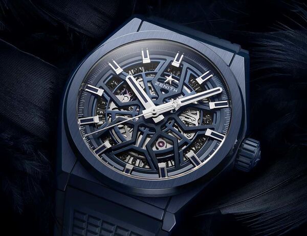 Часовая компания Zenith представила обновленную коллекцию DEFY Classic  - Sputnik Азербайджан