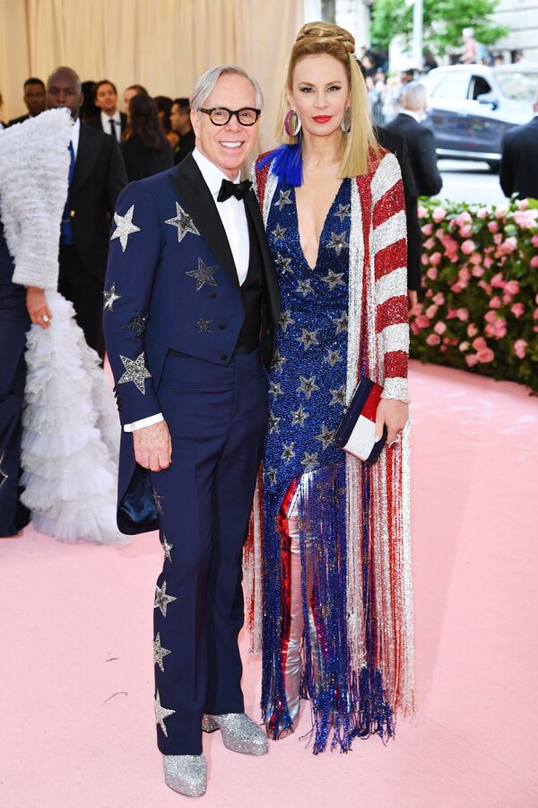 Красота по–американски: дикие наряды звезд на балу Met Gala Красота по–американски: дикие наряды звезд на балу Met Gala - Sputnik Азербайджан
