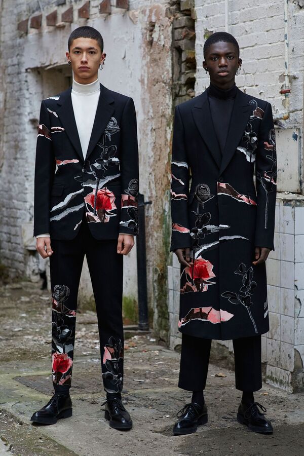 Alexander McQueen: лукбук мужской коллекции осень–зима — 2019 Alexander McQueen: лукбук мужской коллекции осень–зима — 2019 - Sputnik Азербайджан
