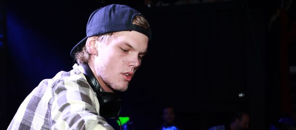 Диджей и музыкальный продюсер Avicii (Тим Берглинг) - Sputnik Азербайджан