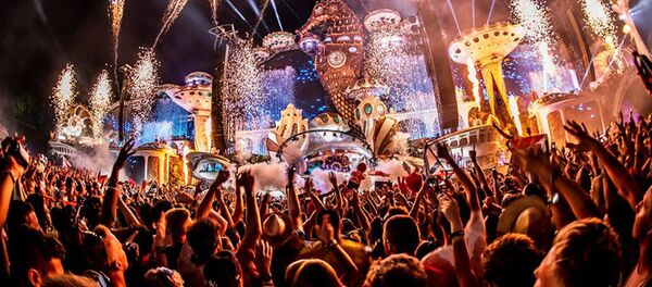 Фестиваль Tomorrowland - Sputnik Азербайджан